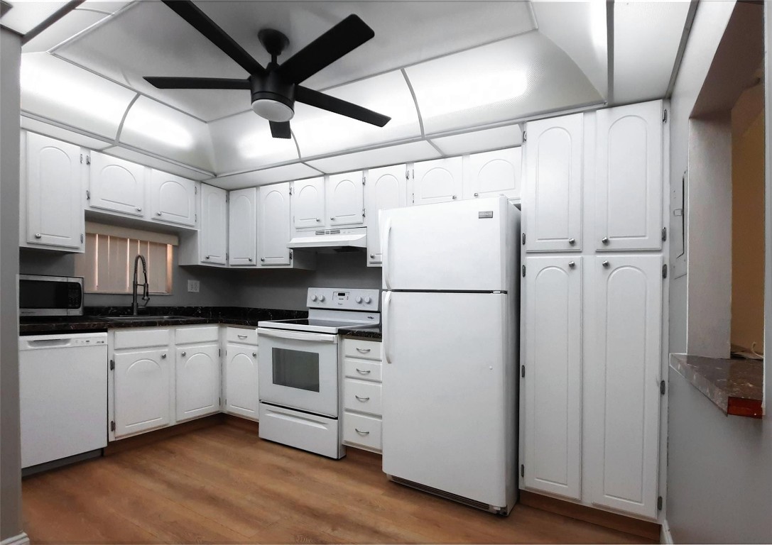 Hollybrook Golf & Tennis - Residential