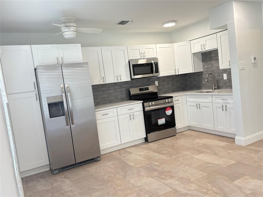 Photo of 4336 N Ocean Dr #2, Fort Lauderdale, FL 33308 (MLS # F10535039)