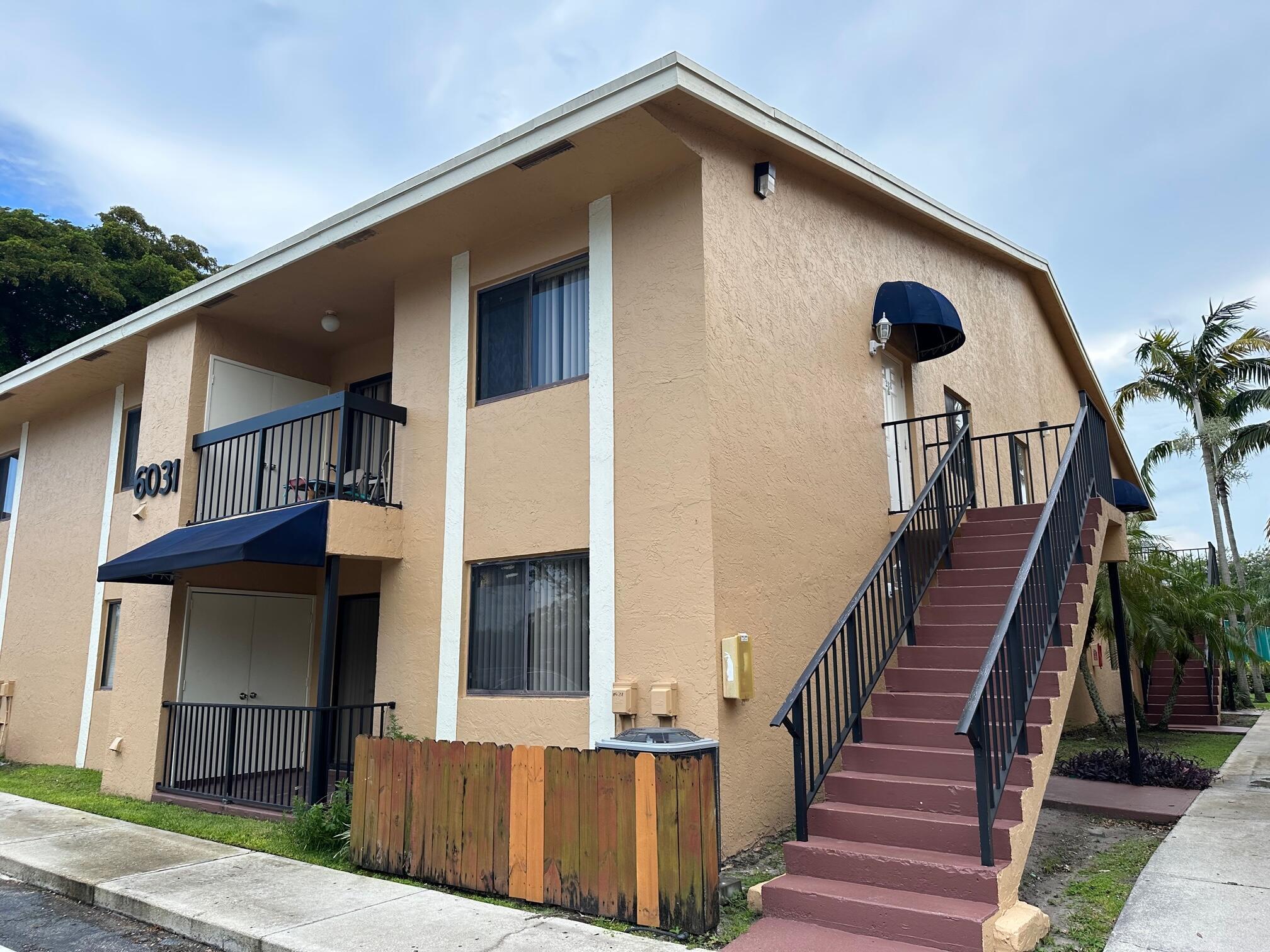 2 bed & 2 full bath Condo on First floor! Granite counter tops and tile floor. Washer & dryer on patio. Close to Turnpike and I-95 . Great shops around: WalMart, Target and a lot more. Pool, tennis & basketball courts near community.