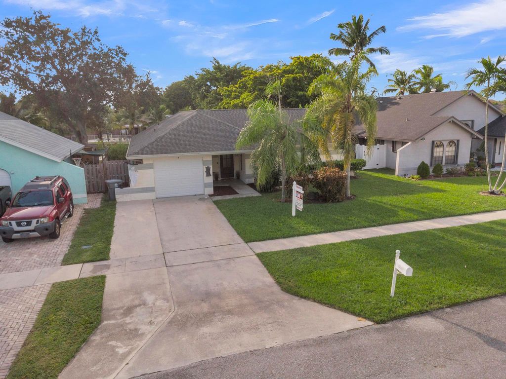 Photo of 22489 Swordfish Drive, Boca Raton, FL 33428 (MLS # R11123464)