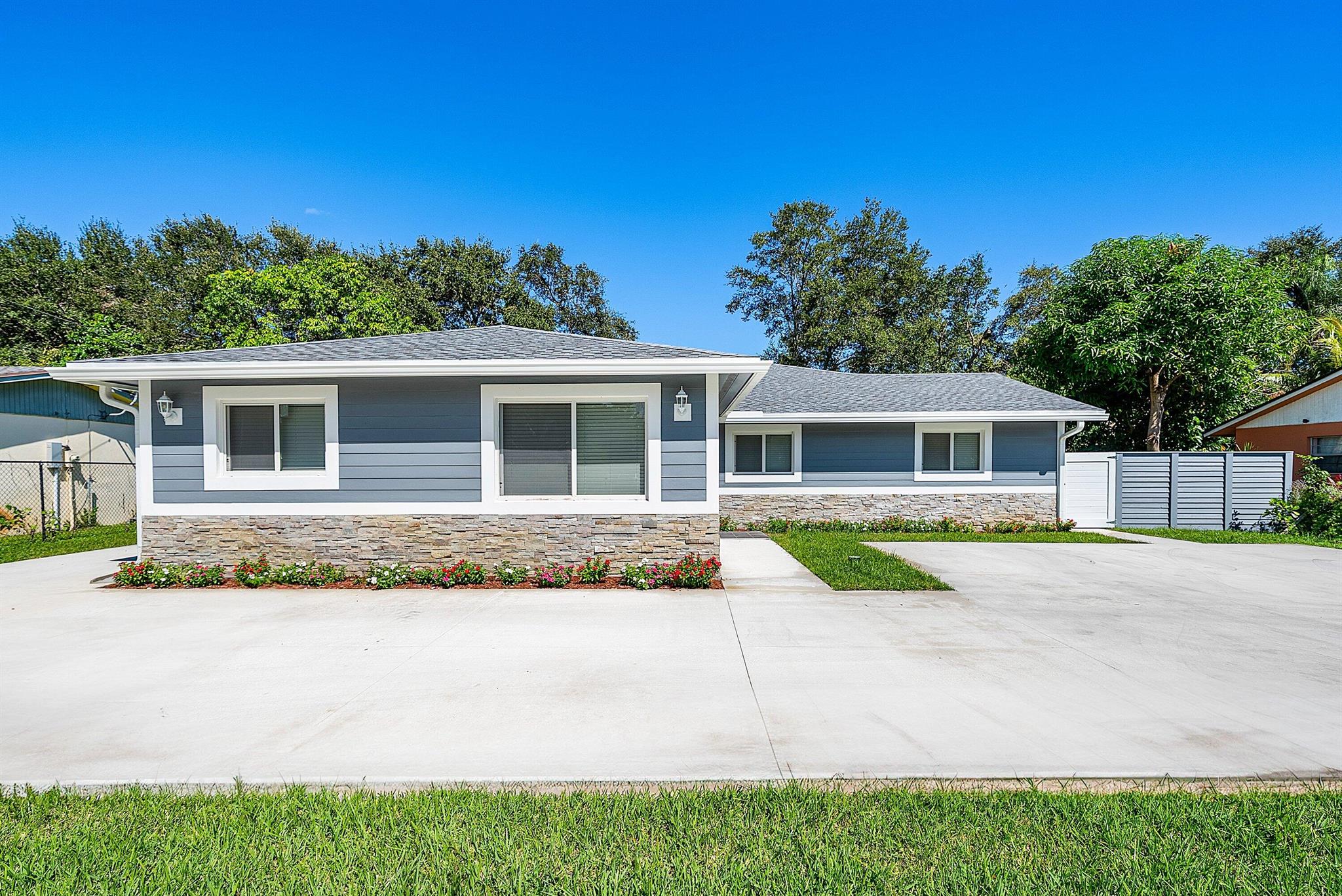 DELRAY SHORES - Residential Lease