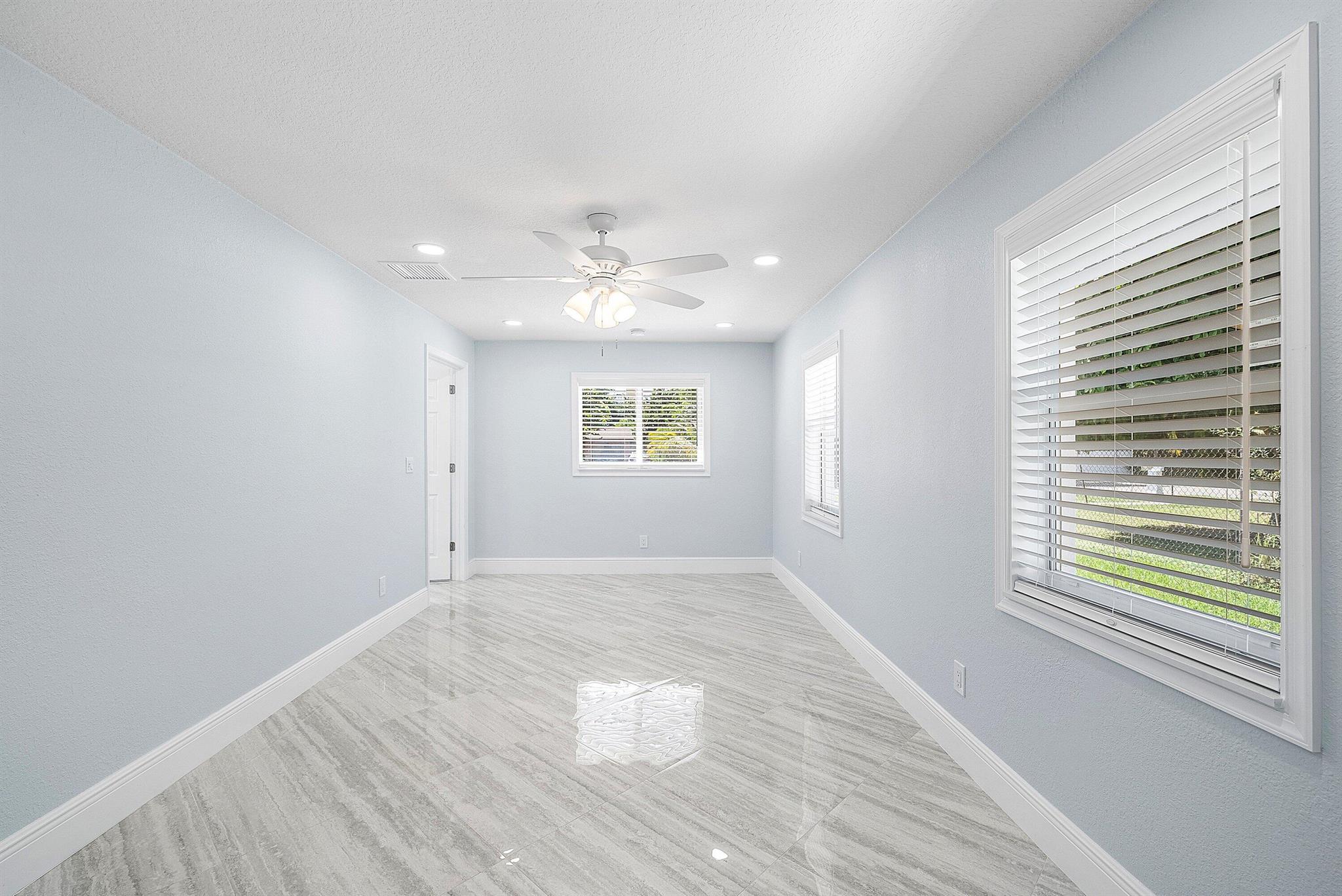 DELRAY SHORES - Residential Lease