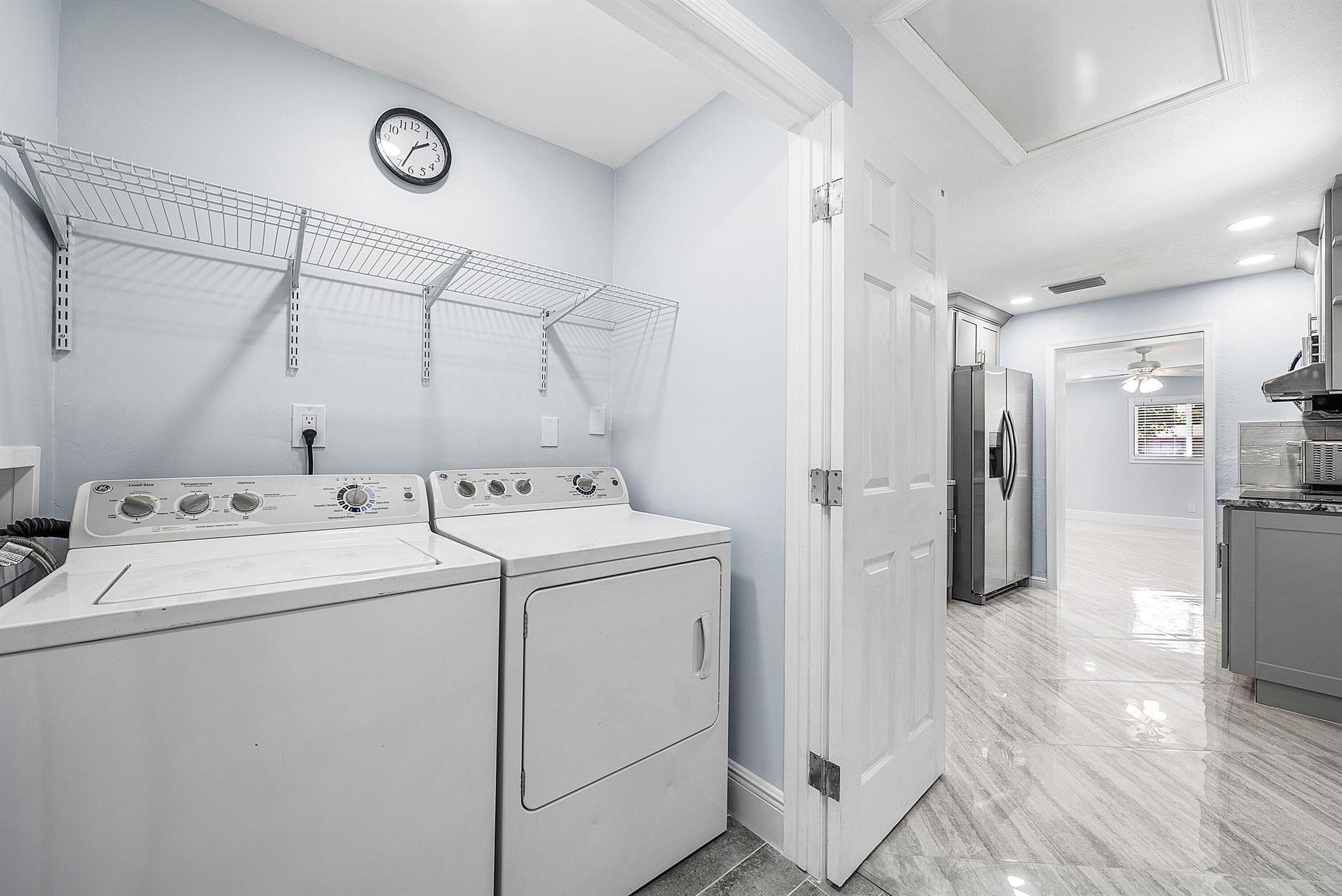 DELRAY SHORES - Residential Lease