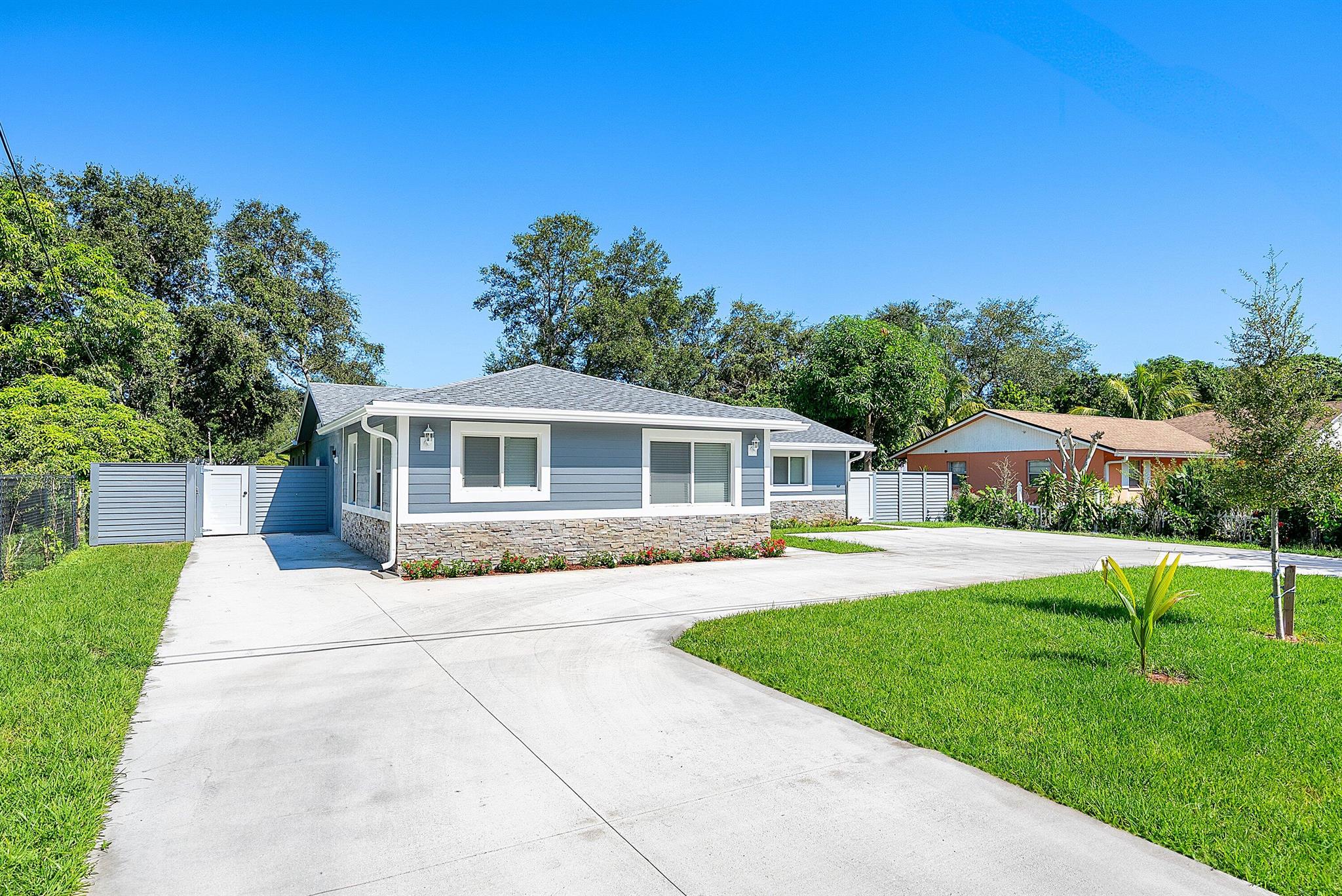 DELRAY SHORES - Residential Lease