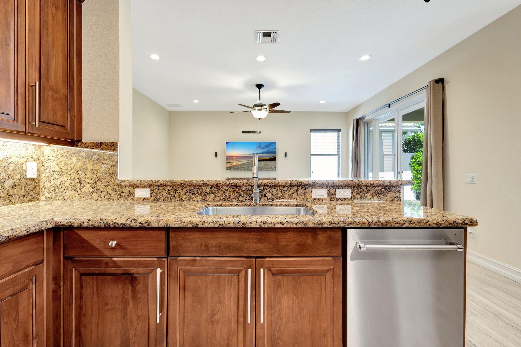 CANYON SPRINGS - Residential