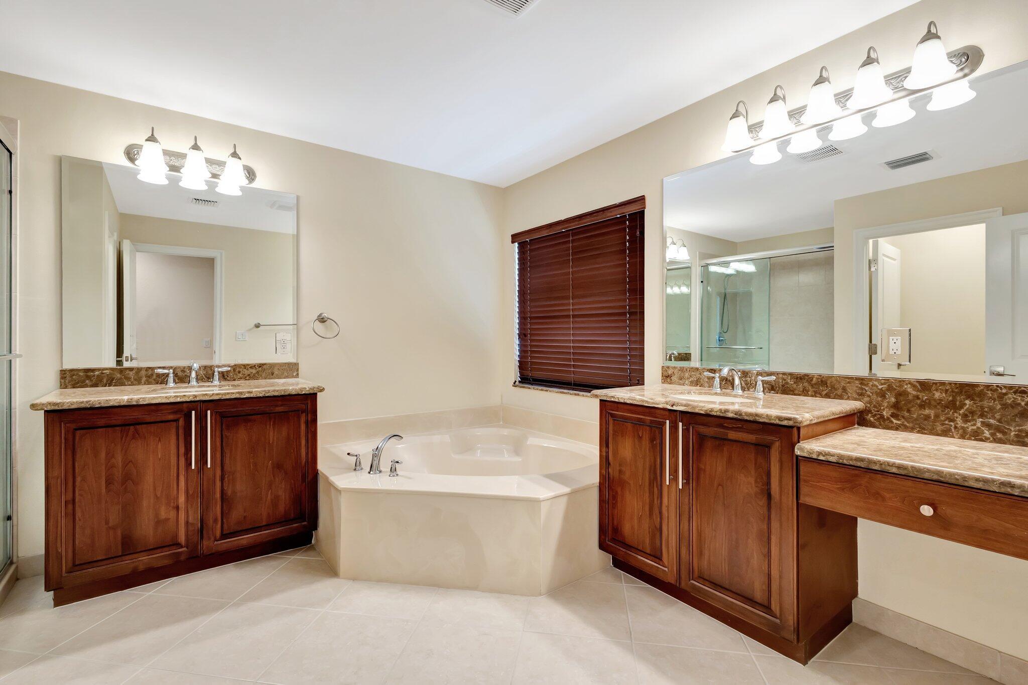 CANYON SPRINGS - Residential