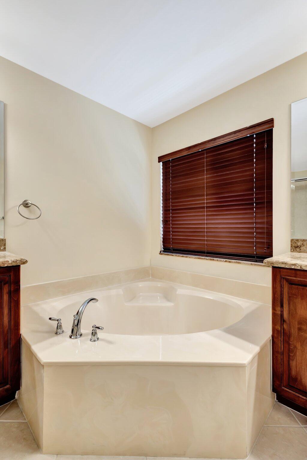 CANYON SPRINGS - Residential