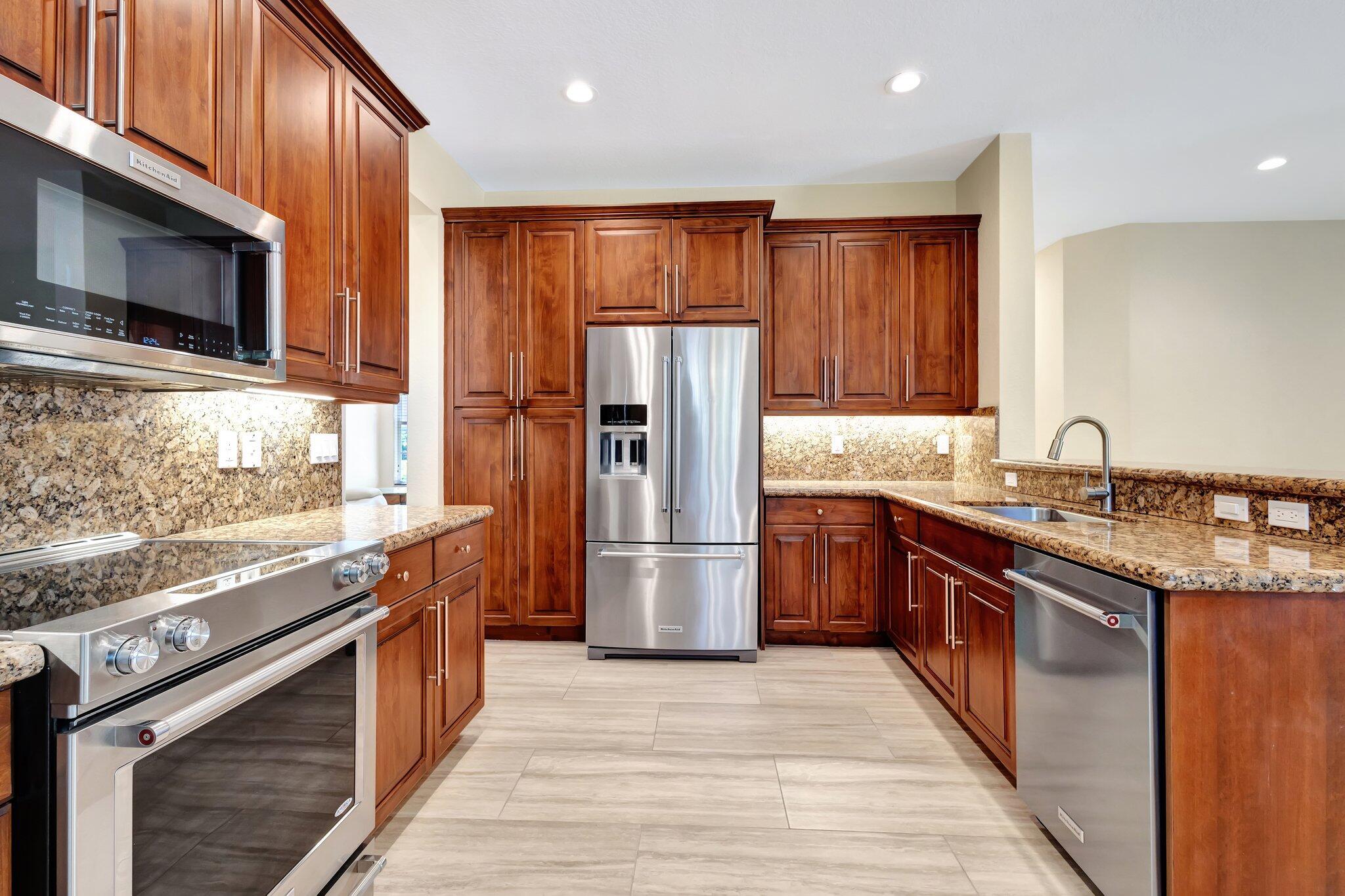 CANYON SPRINGS - Residential