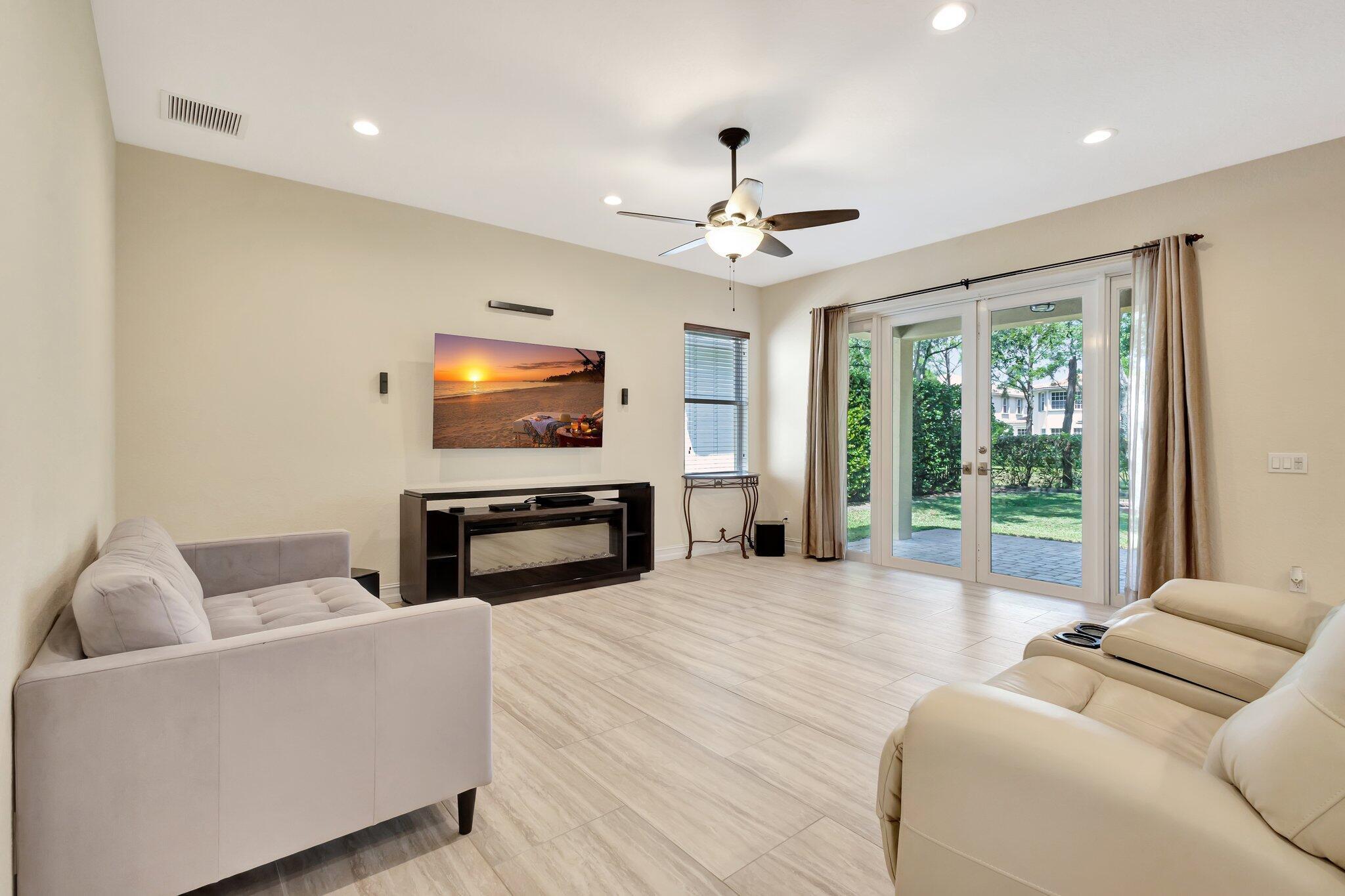 CANYON SPRINGS - Residential