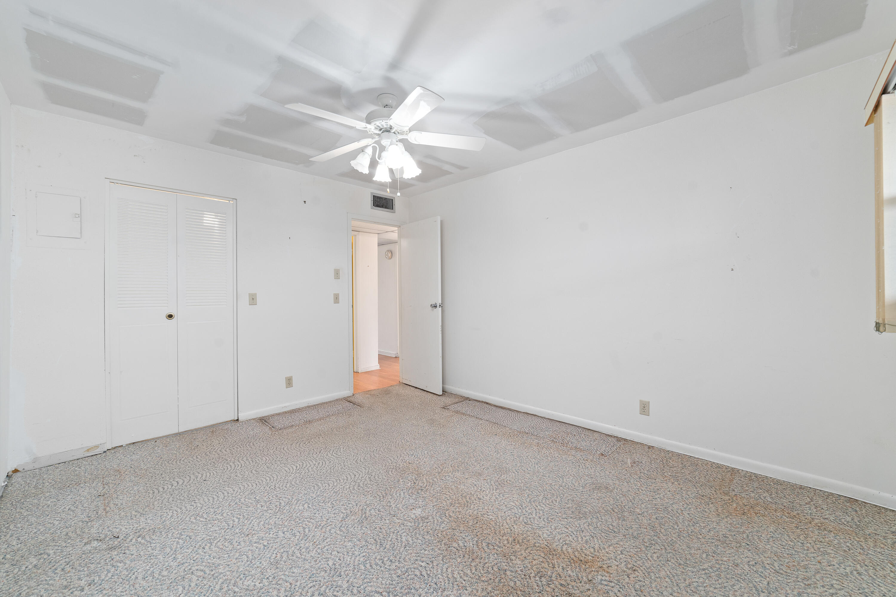 KINGS POINT BRITTANY CONDOS - Residential