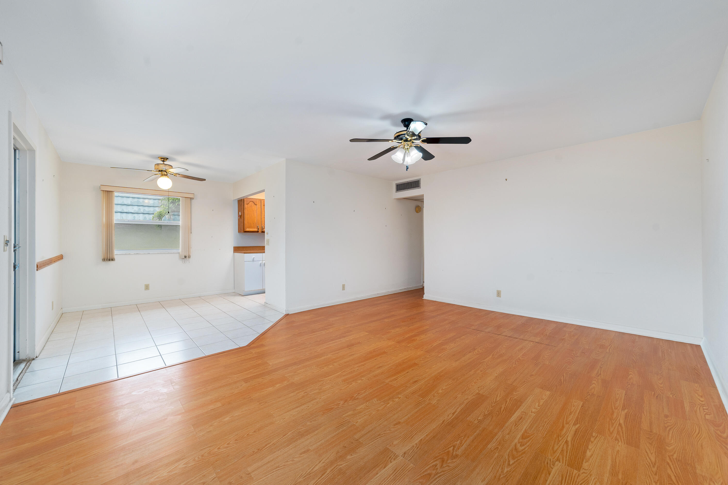 KINGS POINT BRITTANY CONDOS - Residential