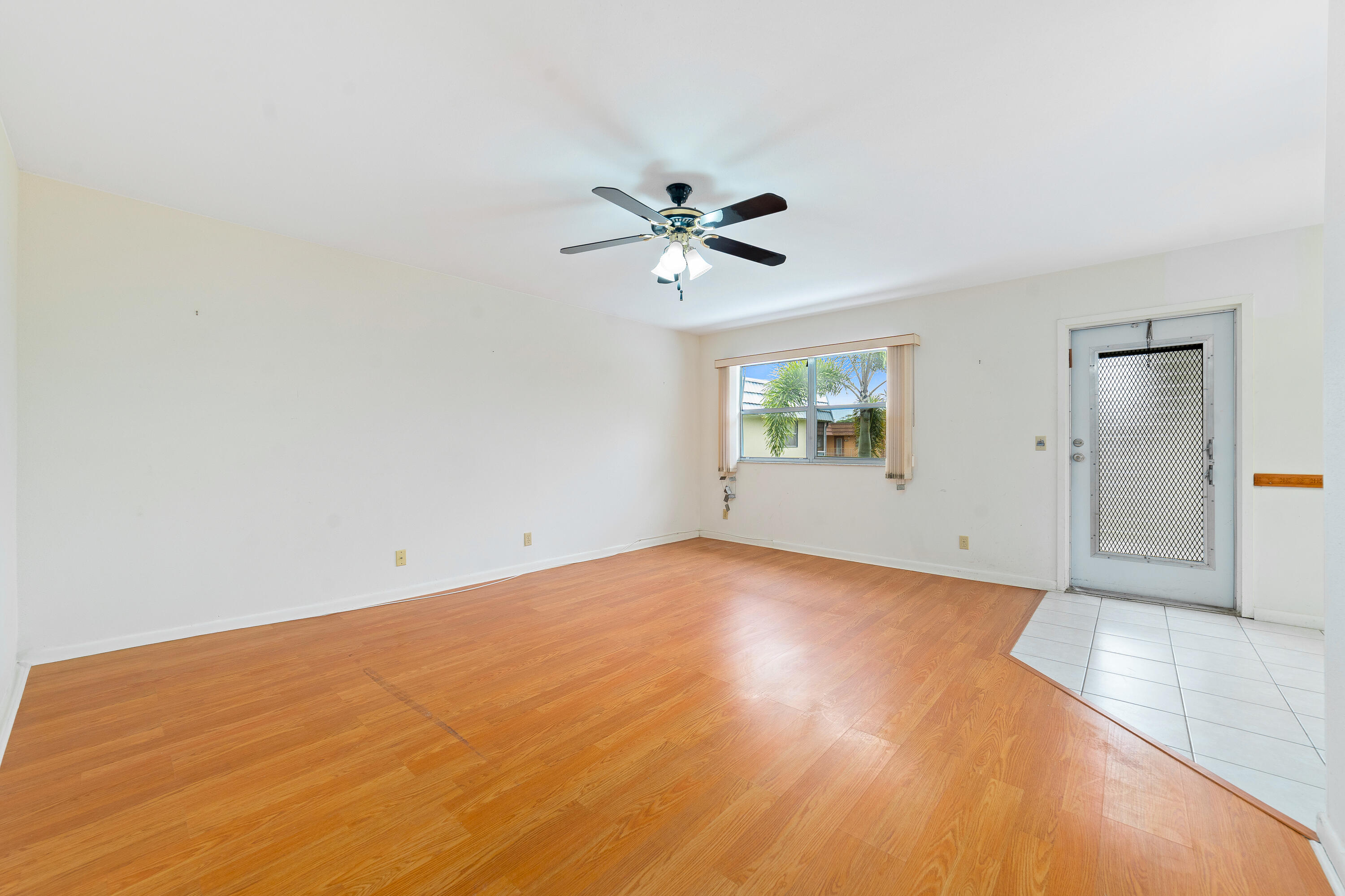 KINGS POINT BRITTANY CONDOS - Residential