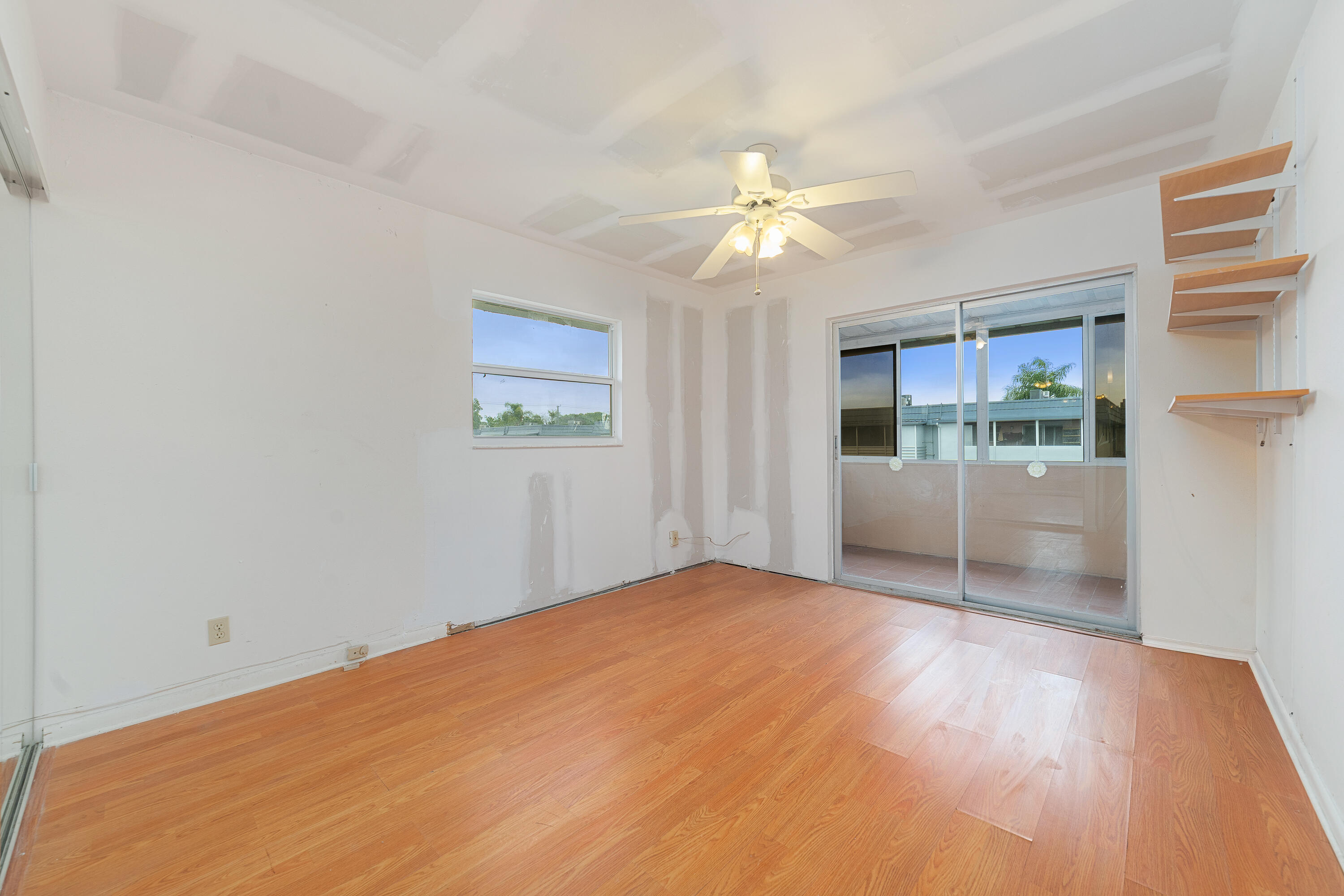 KINGS POINT BRITTANY CONDOS - Residential