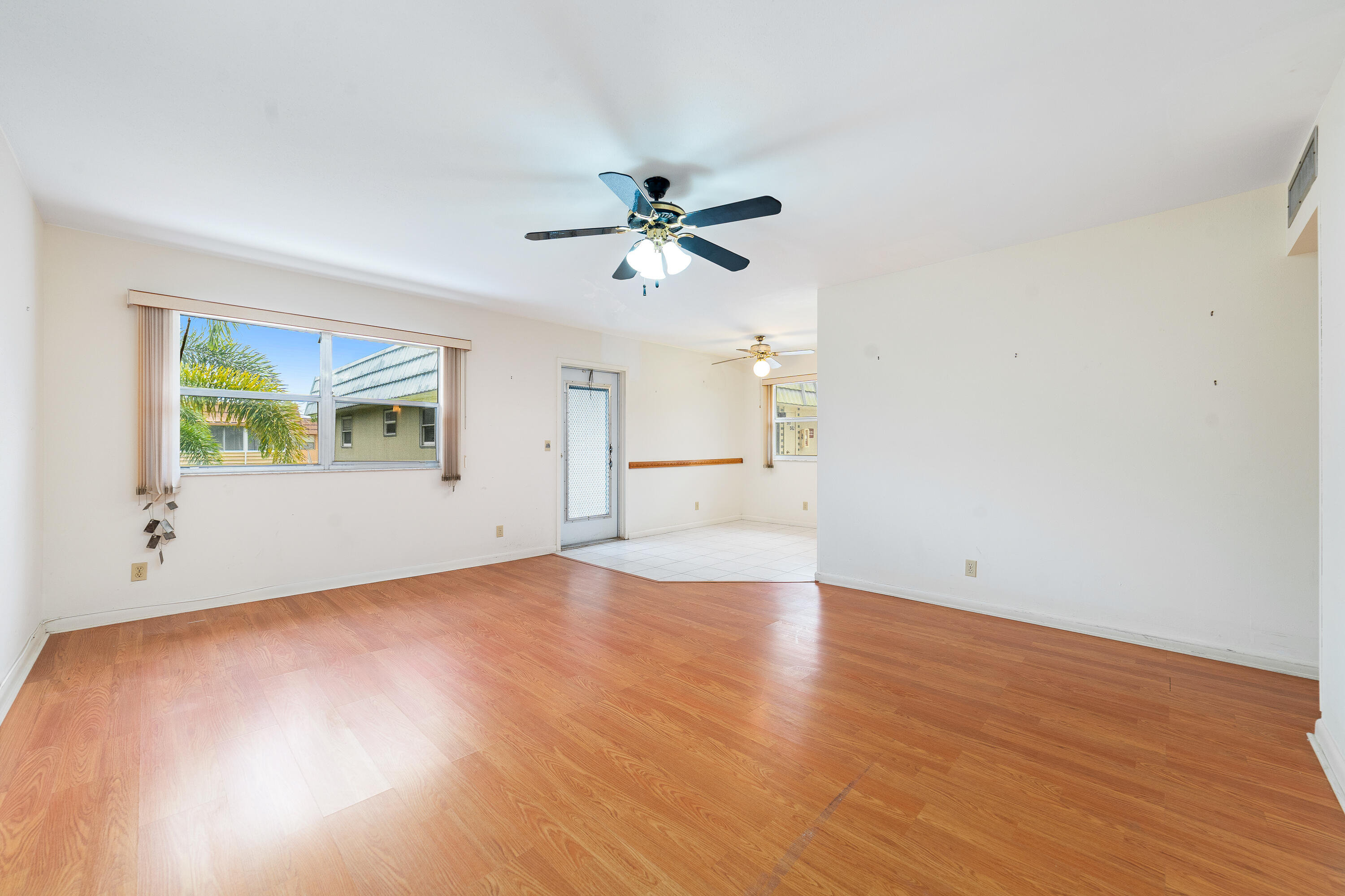 KINGS POINT BRITTANY CONDOS - Residential