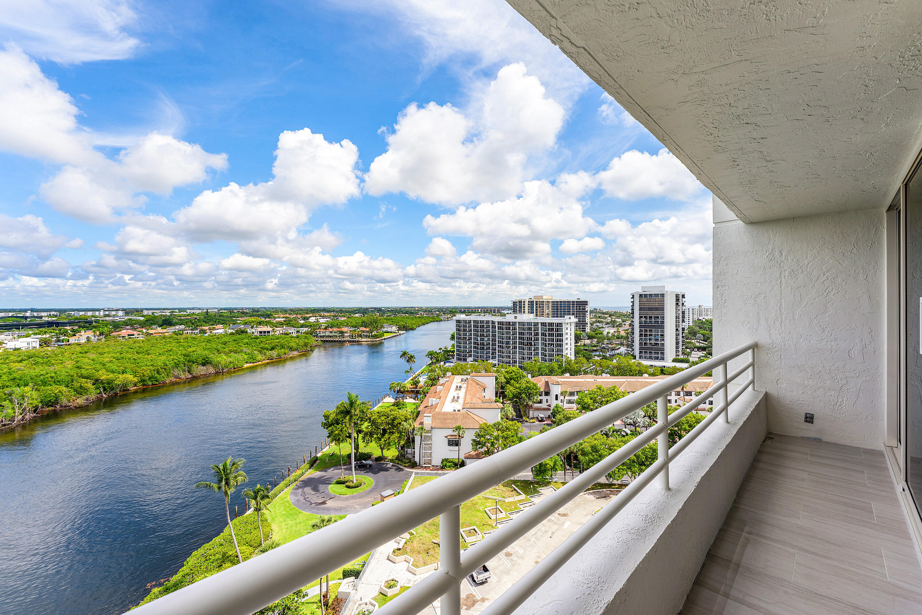 SEA RANCH CLUB OF BOCA II CONDO - Residential
