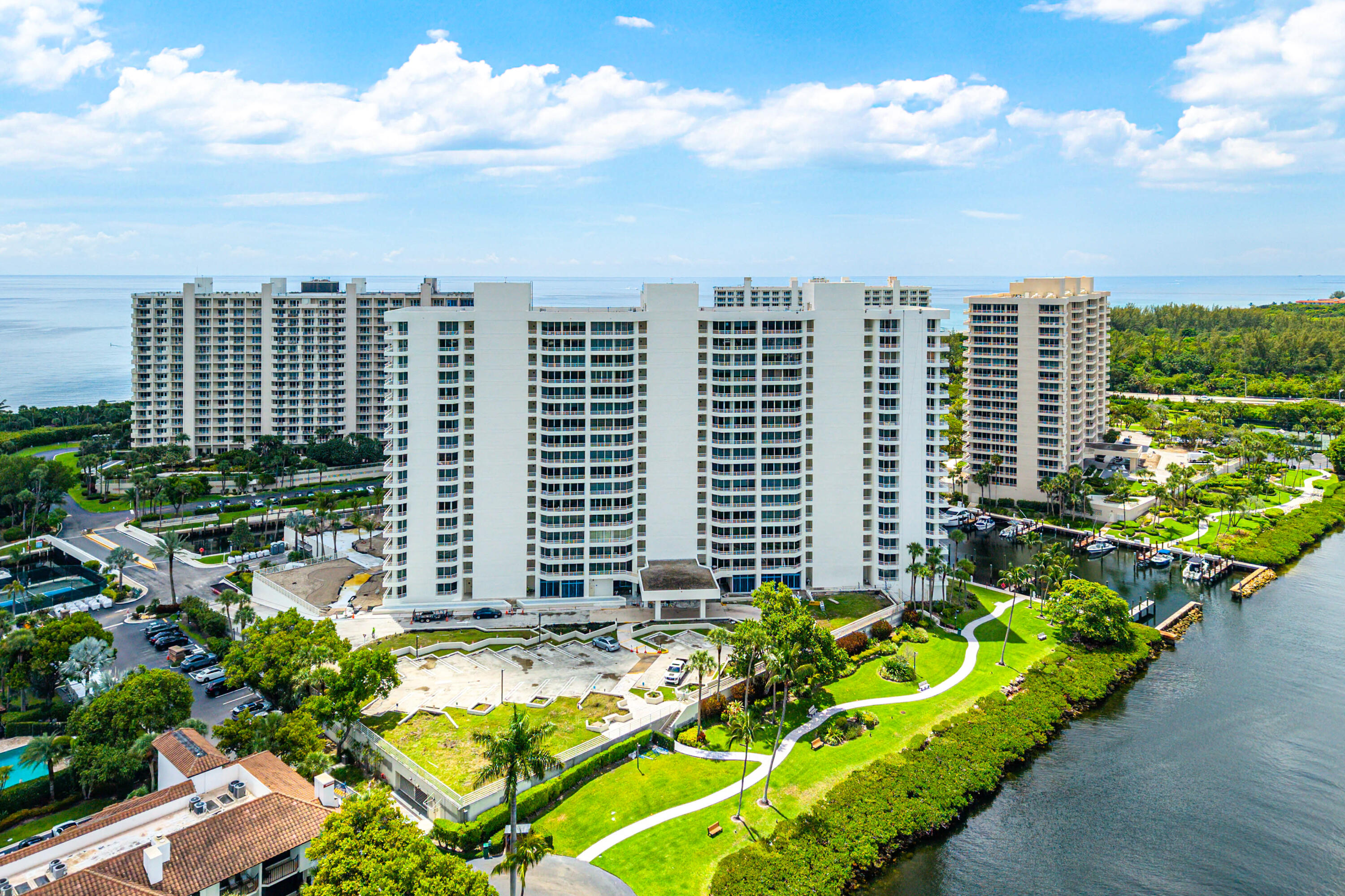 SEA RANCH CLUB OF BOCA II CONDO - Residential