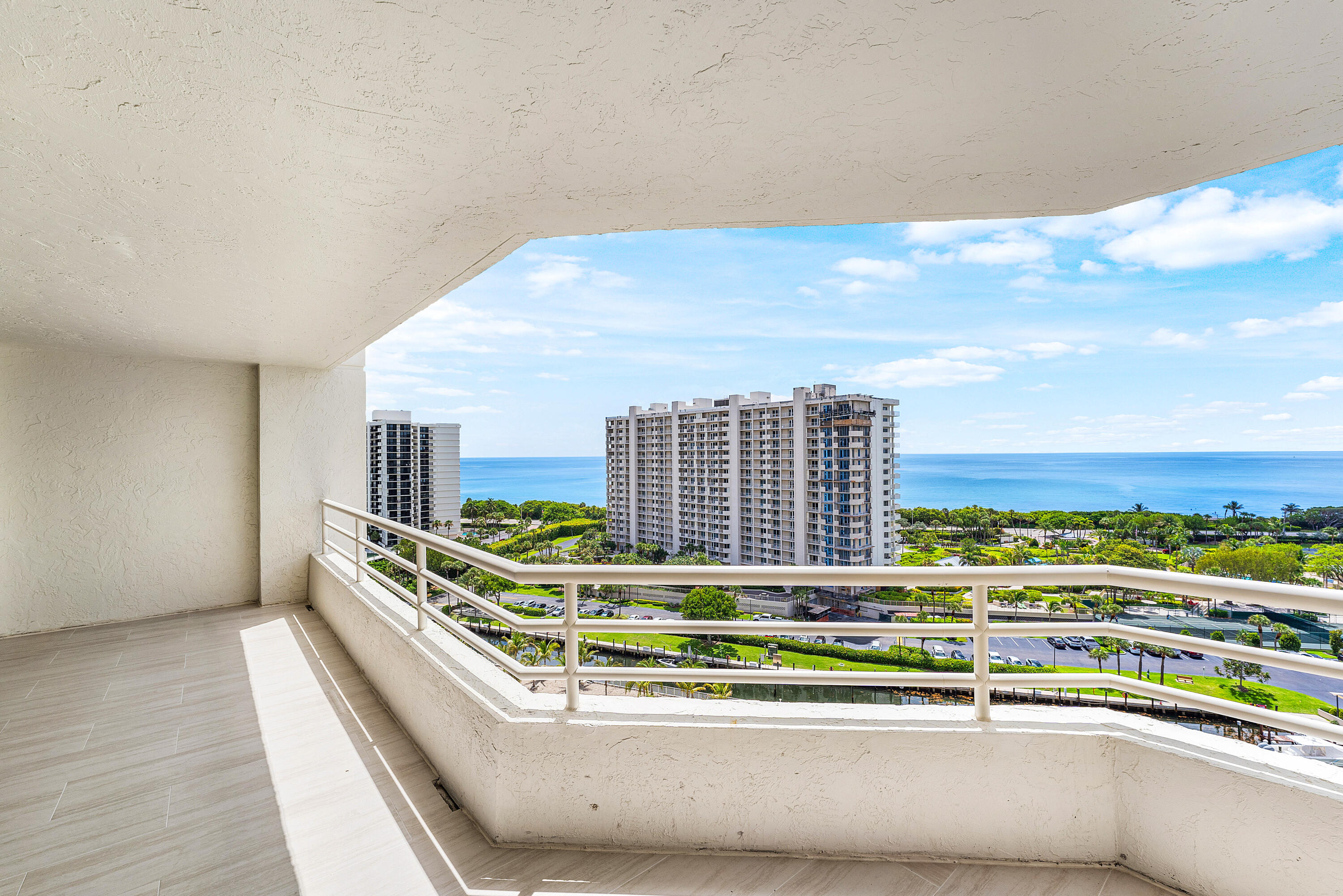 SEA RANCH CLUB OF BOCA II CONDO - Residential