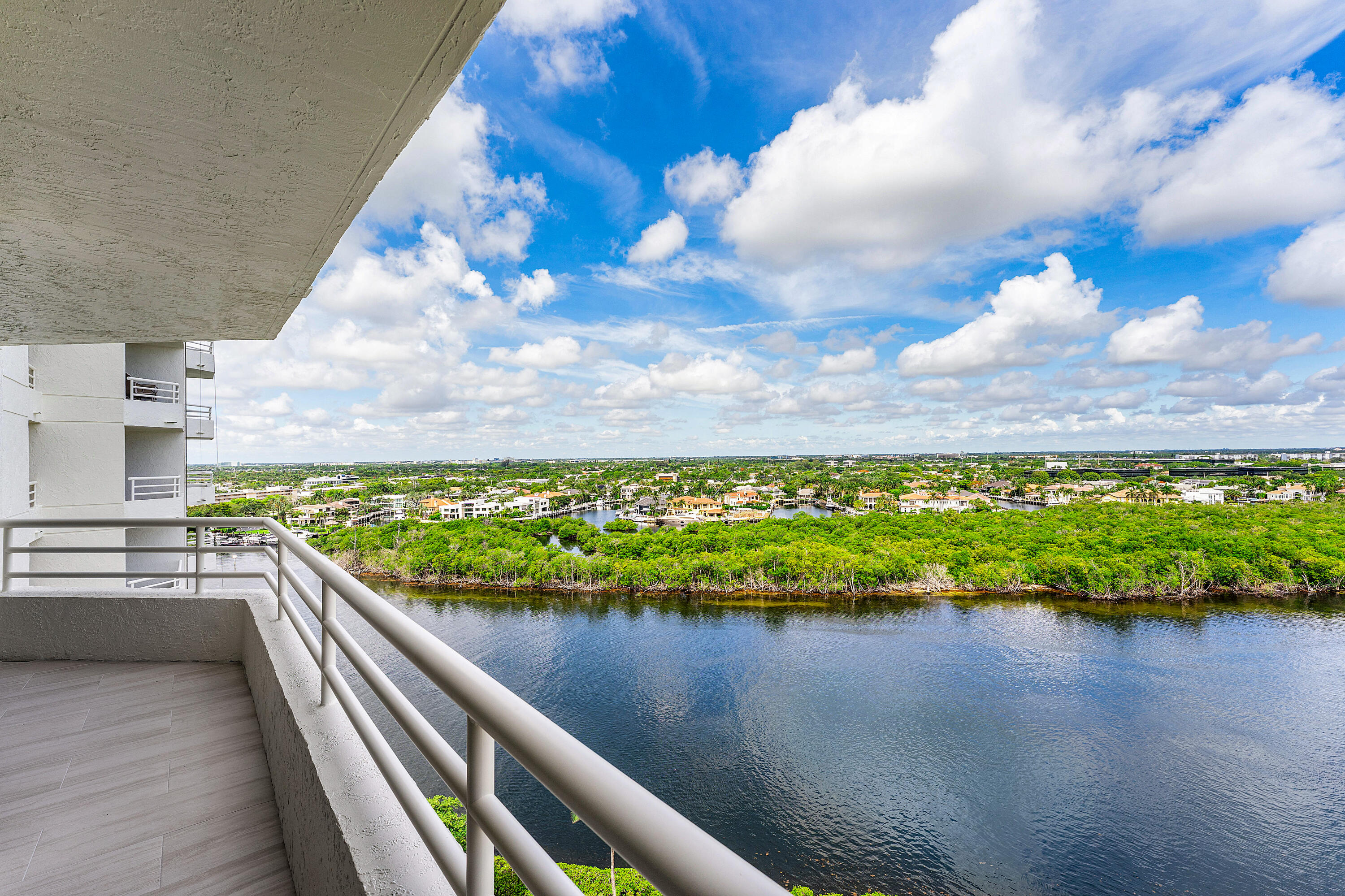 SEA RANCH CLUB OF BOCA II CONDO - Residential