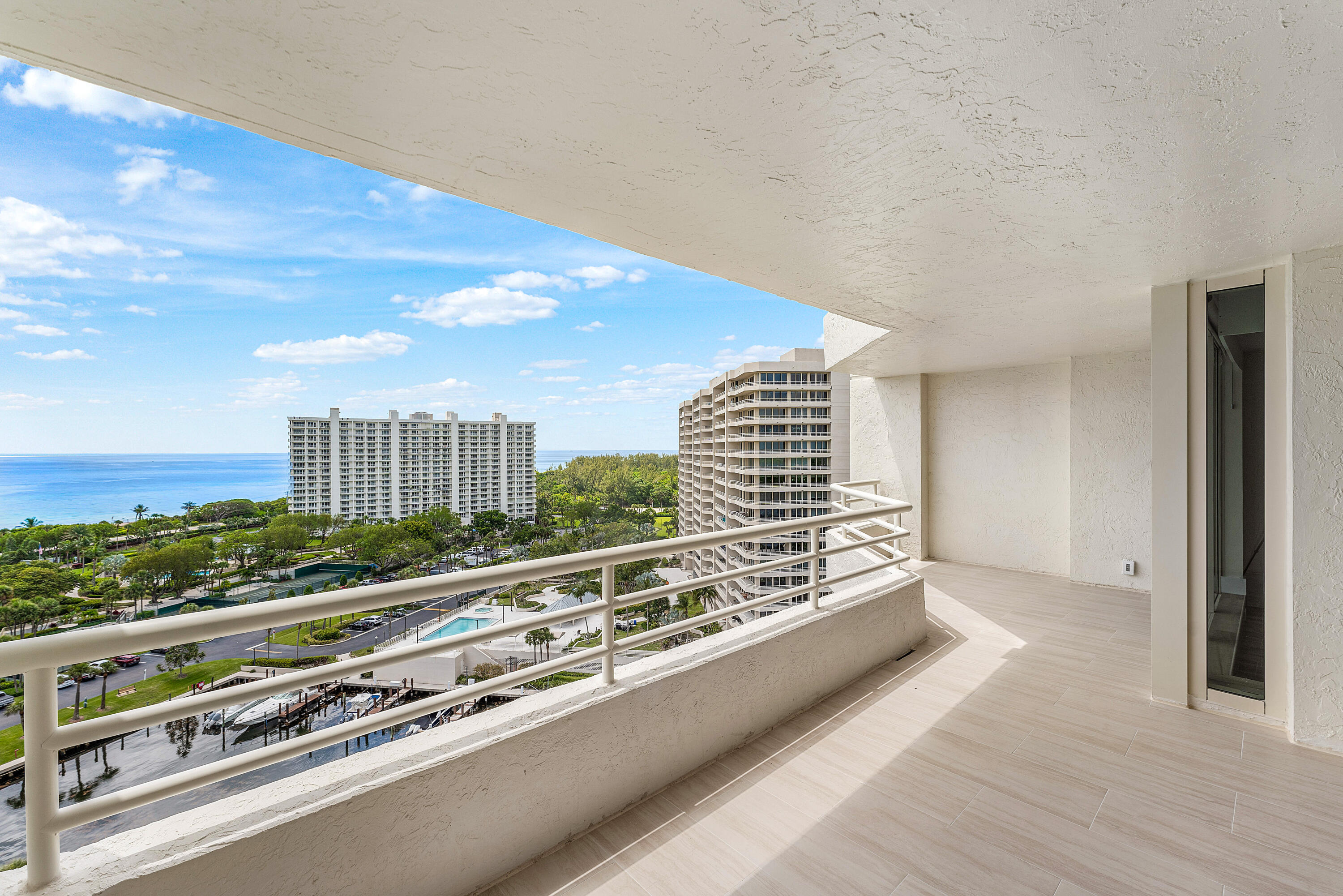 SEA RANCH CLUB OF BOCA II CONDO - Residential