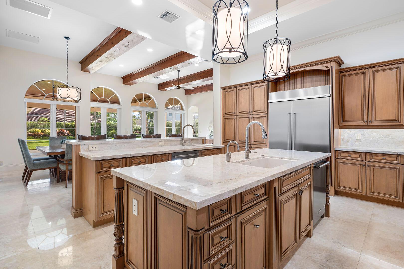 ROYAL PALM YACHT & COUNTR - Residential