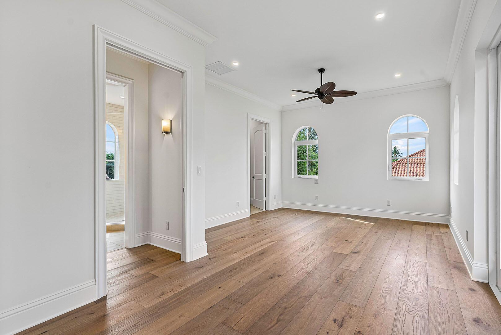 ROYAL PALM YACHT & COUNTR - Residential