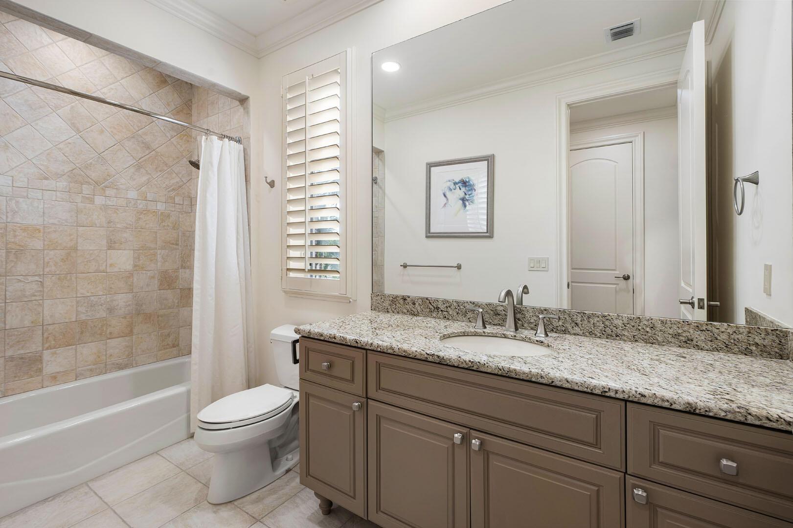 ROYAL PALM YACHT & COUNTR - Residential