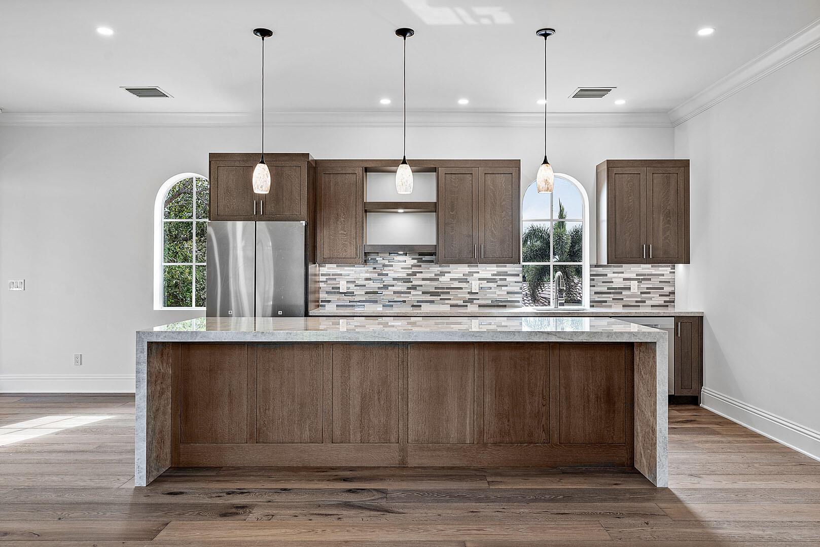 ROYAL PALM YACHT & COUNTR - Residential