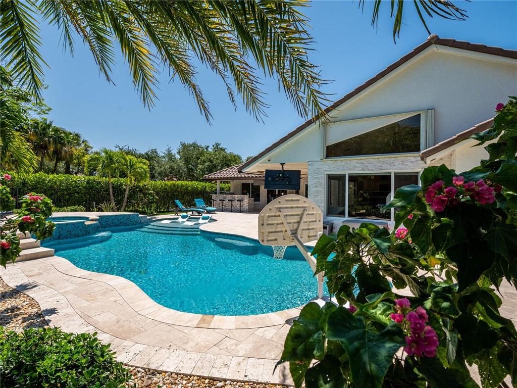 Country Isles - Residential