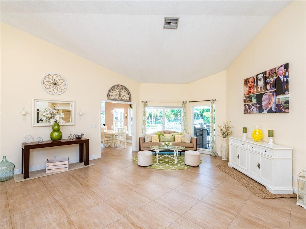 Country Isles - Residential