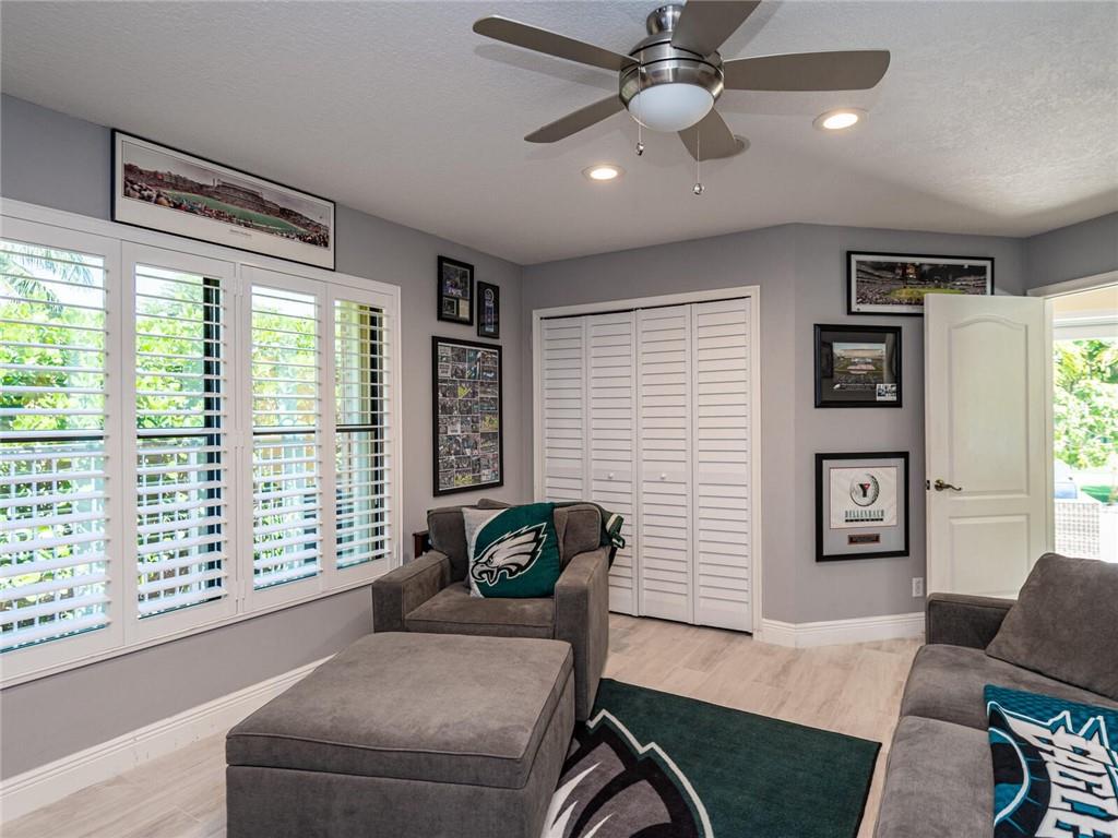 Country Isles - Residential