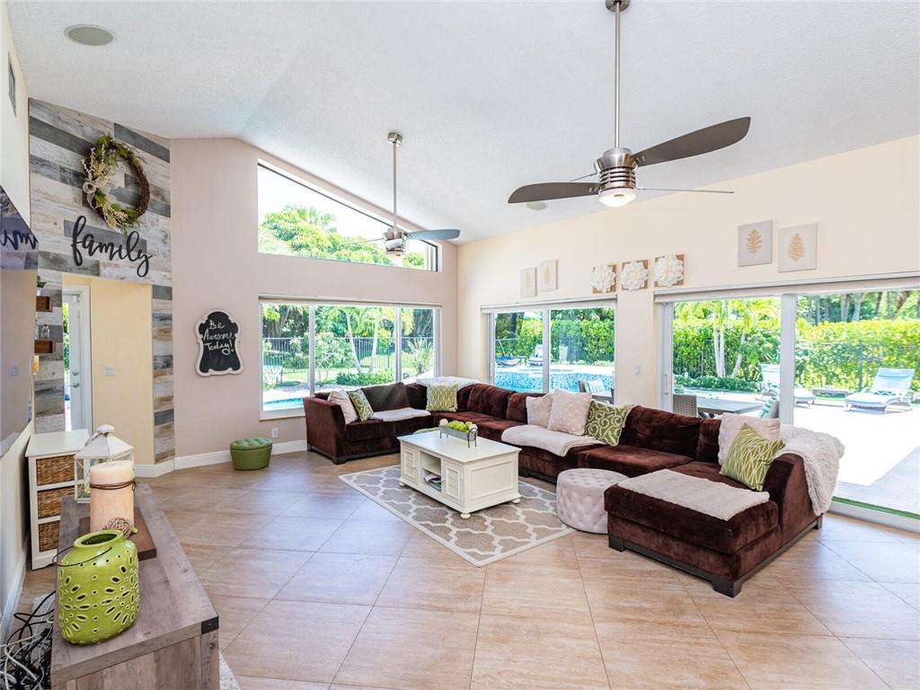 Country Isles - Residential