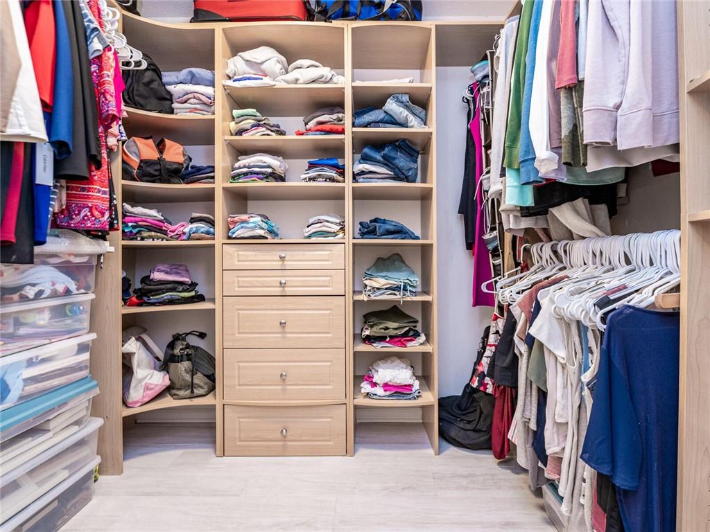 Country Isles - Residential