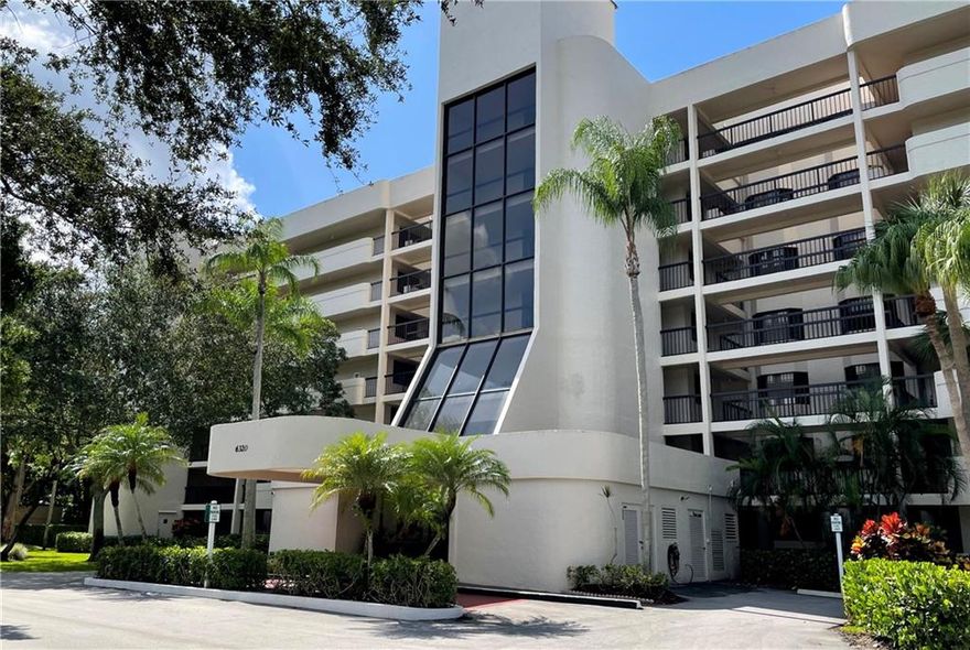 RARELY AVAILABLE--SPACIOUS CORNER UNIT.  HIGH FLOOR 3/2 CONDO has 3 large screened balconies with great views overlooking Jack Nicklaus golf course and water features. Located in The Glens, a 55+ GATED, boutique community w/ tons of amenities. Spotlessly maintained Pool & Spa Pool, clubhouse, game room, event area, gym, shuffleboard, billiards room and BBQ area. The Glens is centrally located in Boca Raton minutes from shopping, restaurants & 5 miles to beach.  Unit has eat-in kitchen, full size laundry room, tons of storage space.  New AC & Hot water heater.  A well maintained original unit ready for you!  Very reasonable maintenance -- very well managed association.  This matters!!
