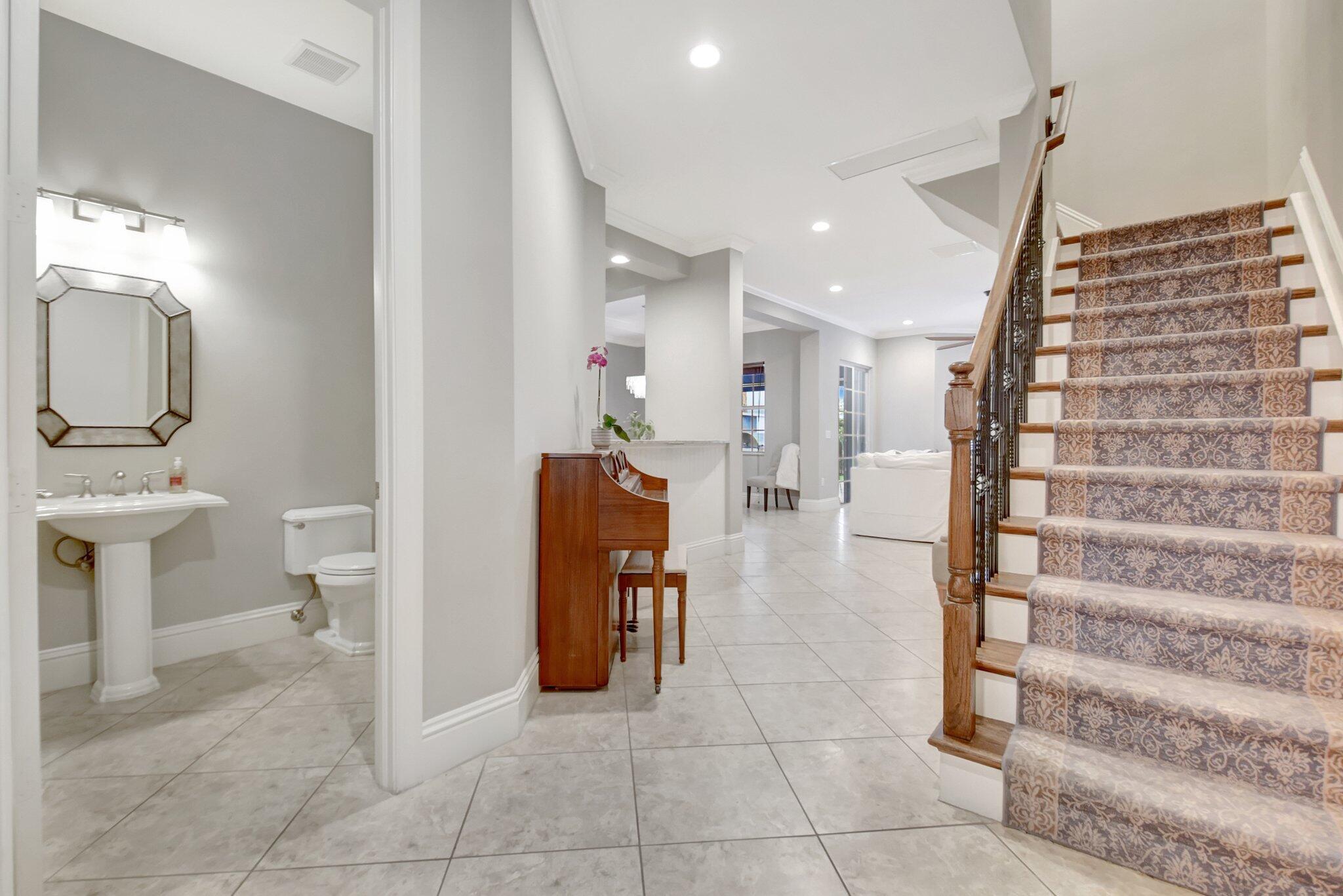 205 Mariner Court