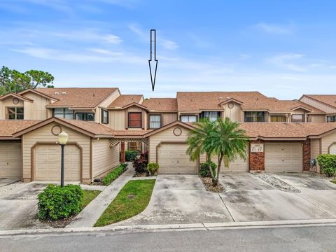 600 Crosswinds Drive C2 Greenacres FL 33413