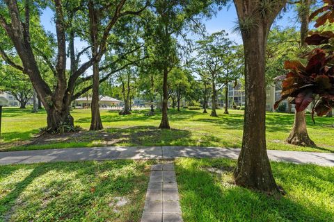 A home in Lauderdale Lakes