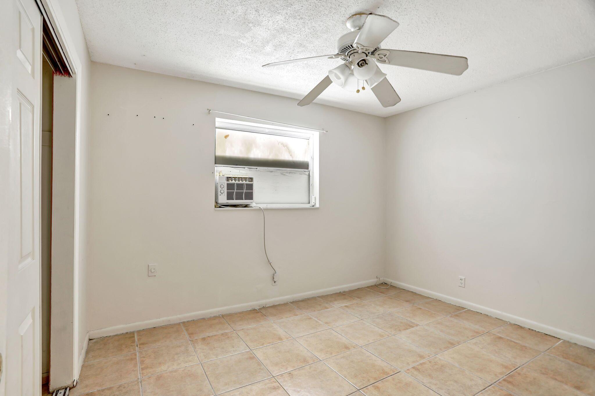 ORIOLE-MARGATE SEC 3 - Residential