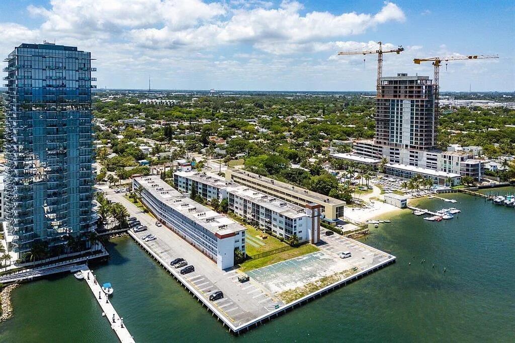 Regency Surf and Racquet - Residential Lease