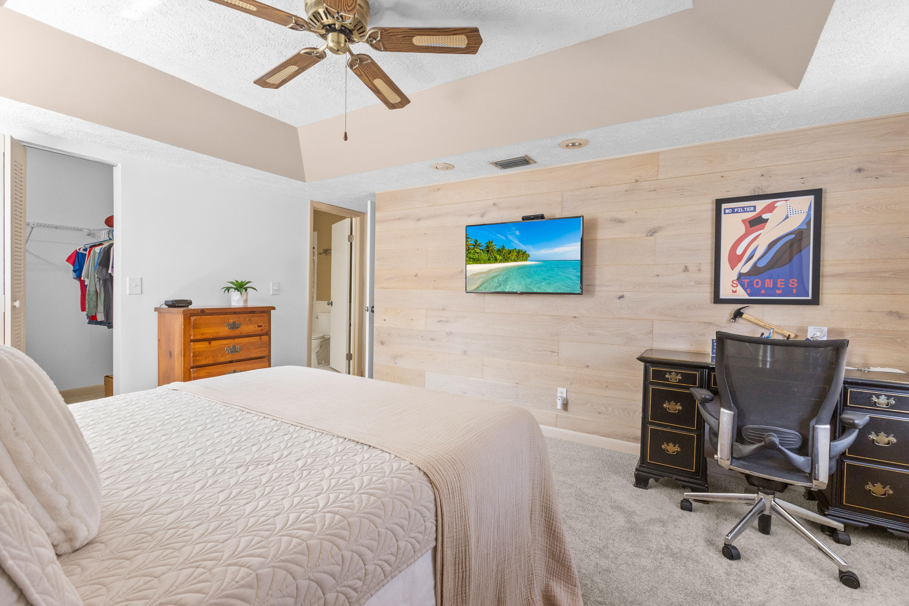 FAMILY HOMES - Residential