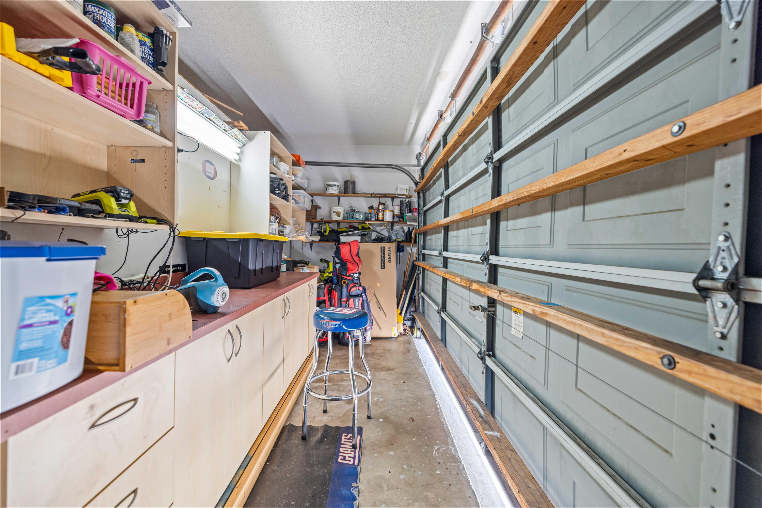 FAMILY HOMES - Residential