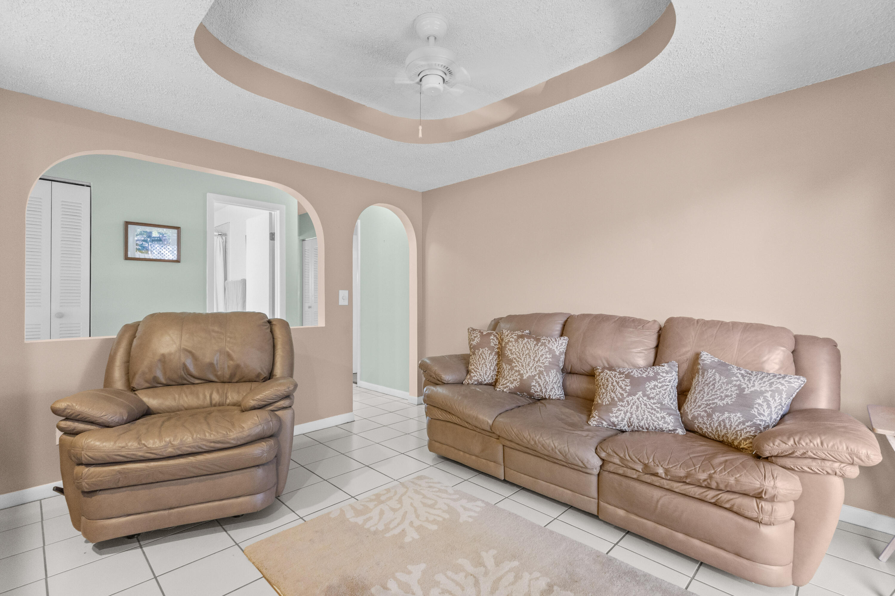 FAMILY HOMES - Residential