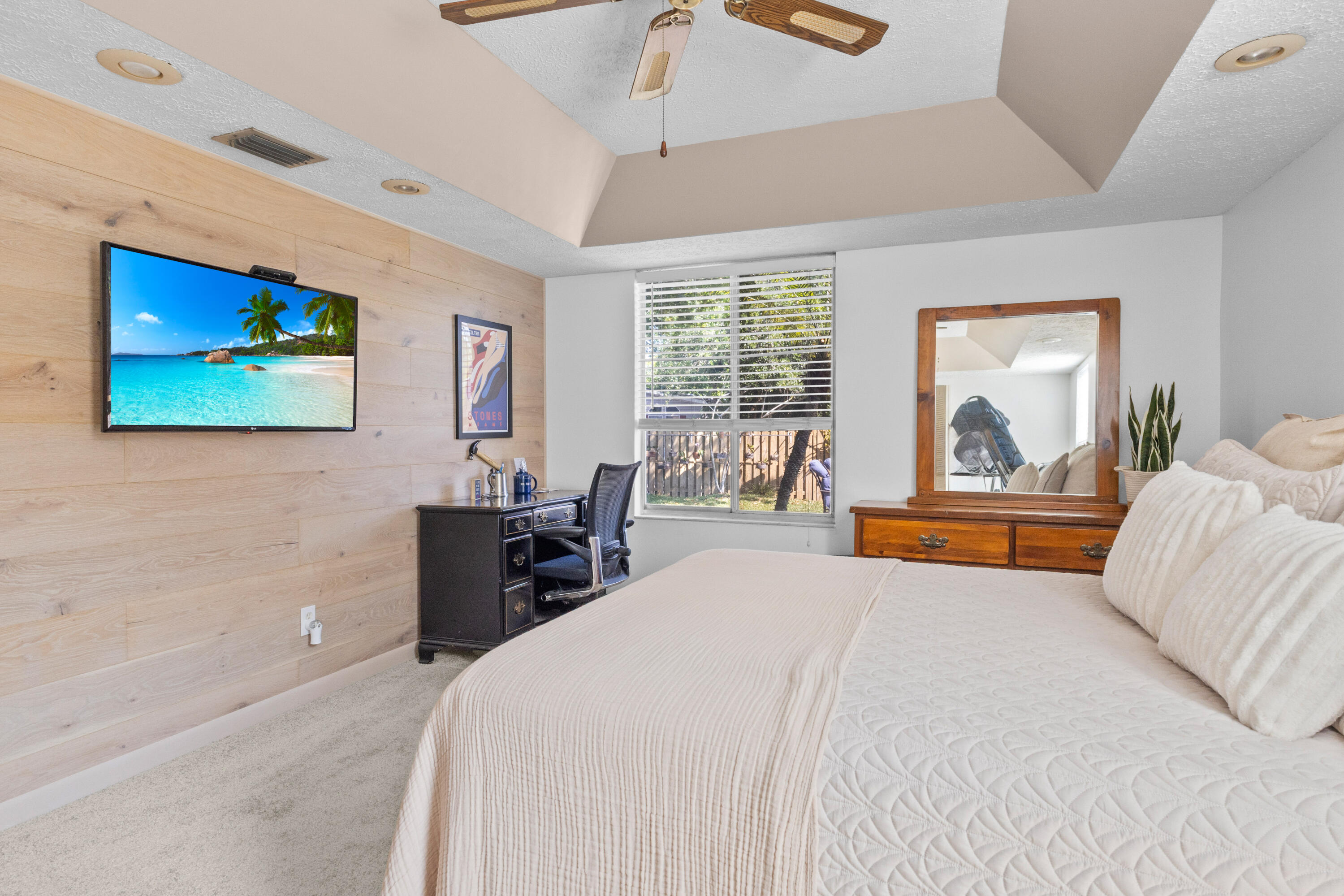 FAMILY HOMES - Residential