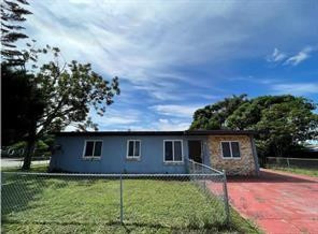 Photo of 2900 NW 5th Court, Fort Lauderdale, FL 33311 (MLS # B26034759)
