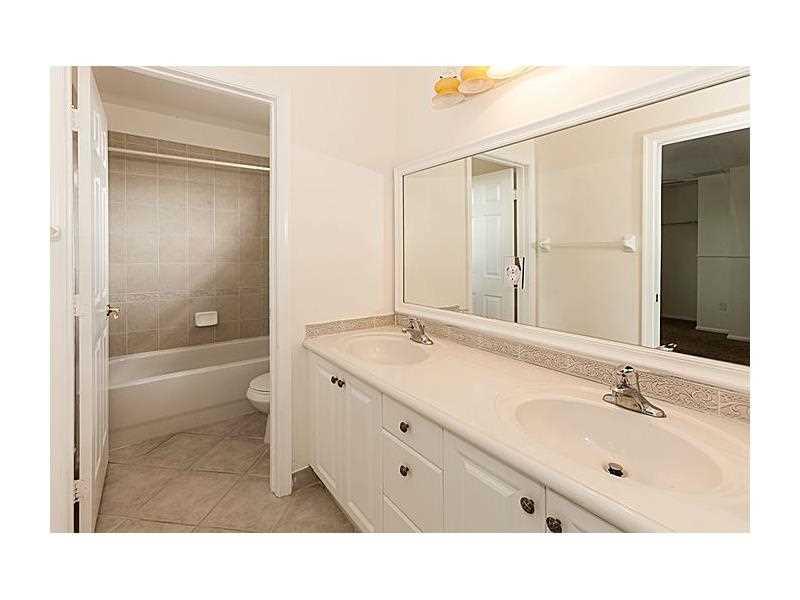 RIVIERA ISLES II - Residential