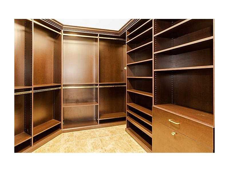 RIVIERA ISLES II - Residential