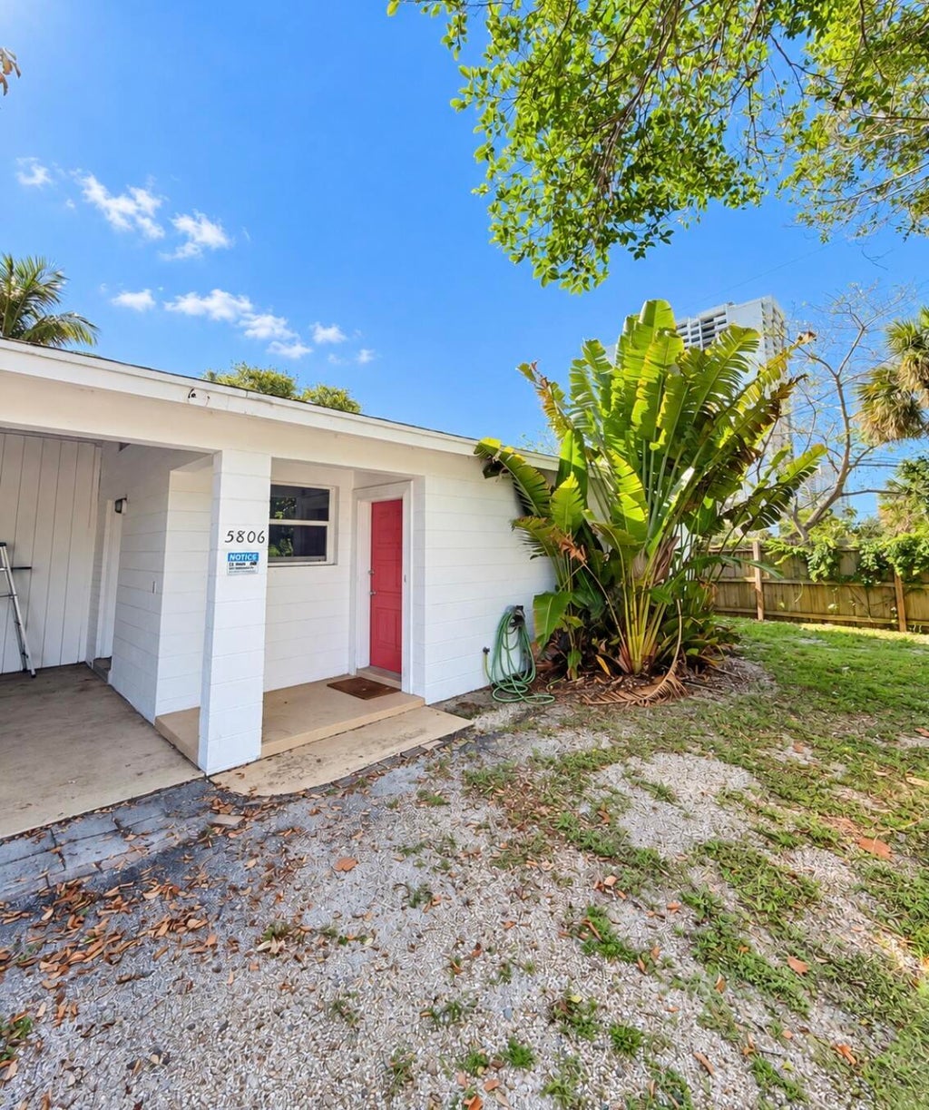 Photo of 5806 N FLAGLER Drive, West Palm Beach, FL 33407 (MLS # B26080195)