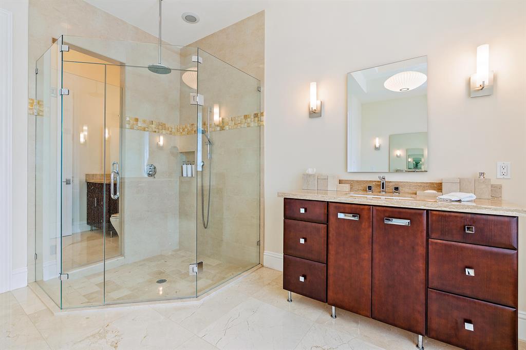 INTRACOASTAL PARK - Residential