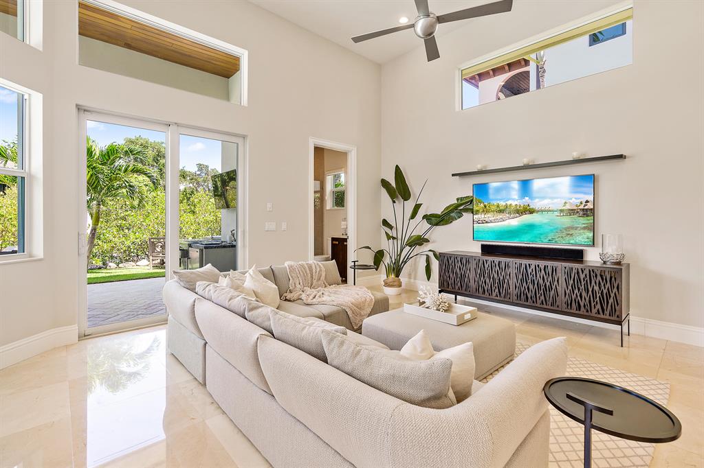 INTRACOASTAL PARK - Residential