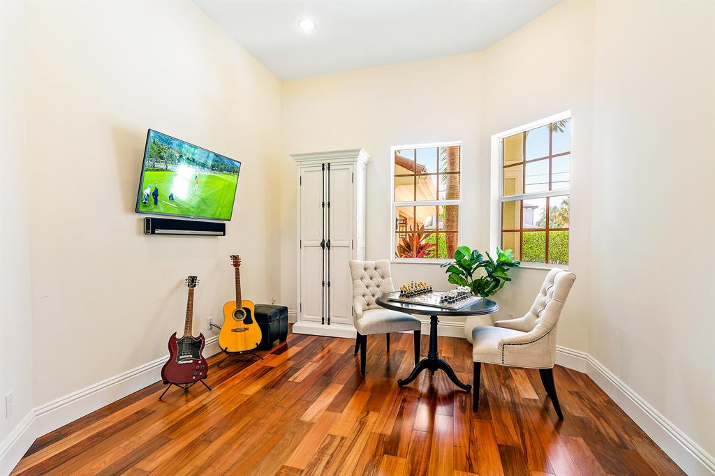 INTRACOASTAL PARK - Residential