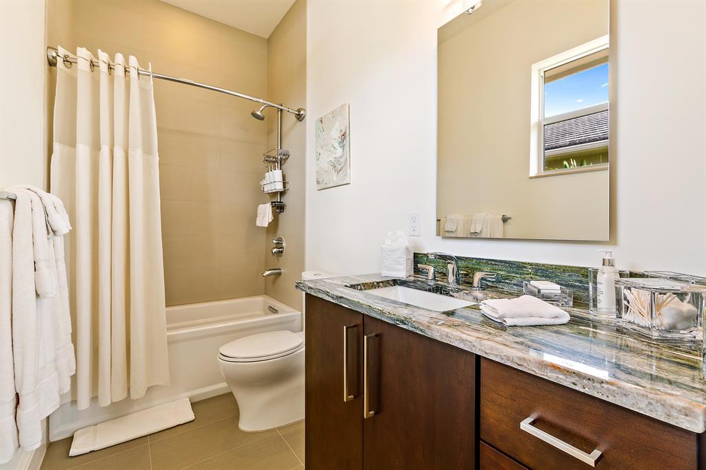 INTRACOASTAL PARK - Residential